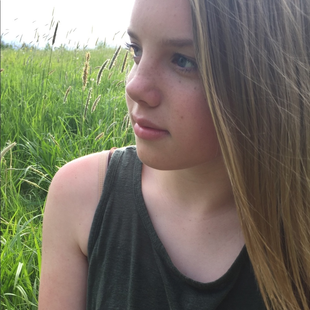 Meet your Posher, Abi